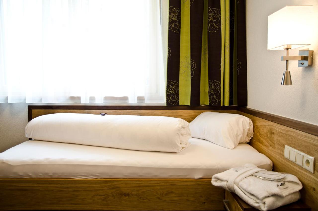 Hotel Garni Arosa Ischgl Kamer foto